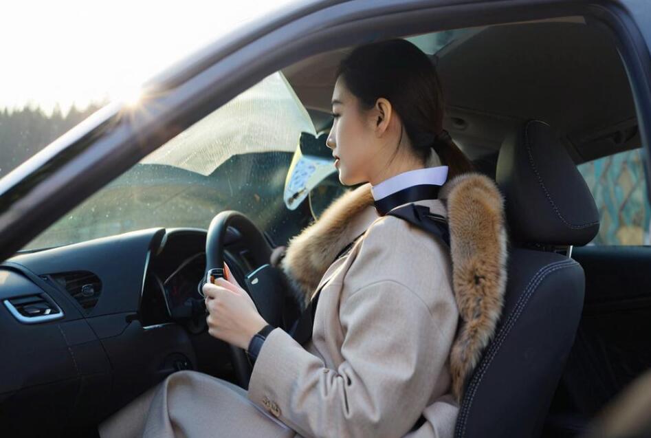 2026年上海学车挂科后补考费用是多少？